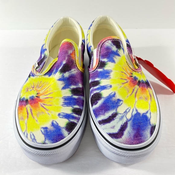 Vans Classic Slip-On Washed Tie Dye Sneakers - Picture 4 of 6